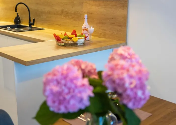 Miranda's Place * Split